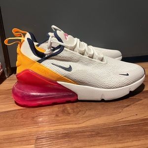 Women’s air max 270